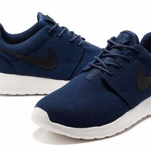 Nike Mens Rotes Size 10!!